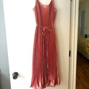 Red dress boutique pleated party dress